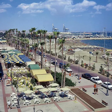 アパートホテル Blazer