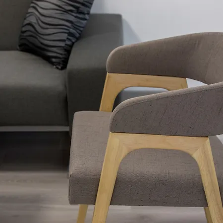 Blazer アパートホテル 3*