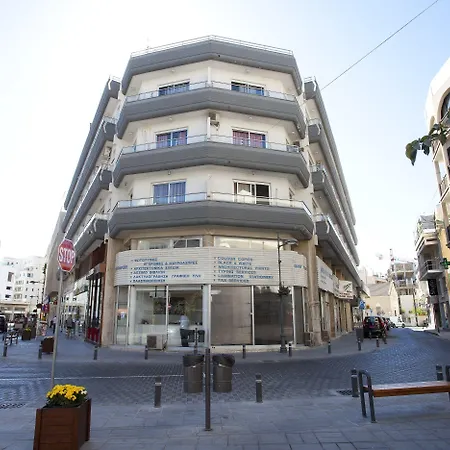 Blazer Aparthotel 3*