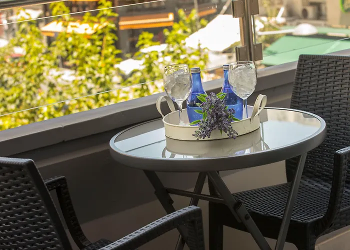 Blazer Lägenhetshotell Larnaca