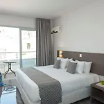 开拓者公寓式酒店 拉纳卡