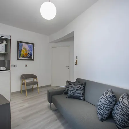 Aparthotel Blazer 2*