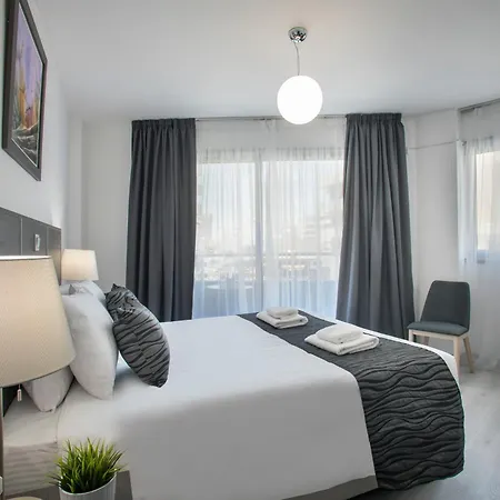 Aparthotel Blazer Larnaca