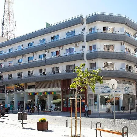 Blazer Lejlighedshotel Larnaca