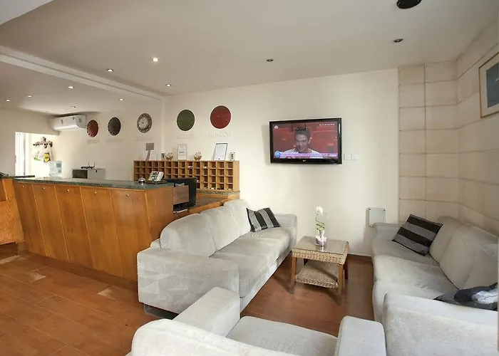 アパートホテル Blazer 3*