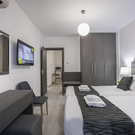 Blazer Aparthotel 2*